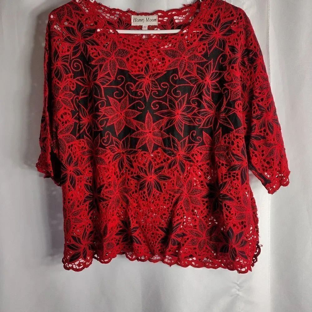 Honey moon lace top 